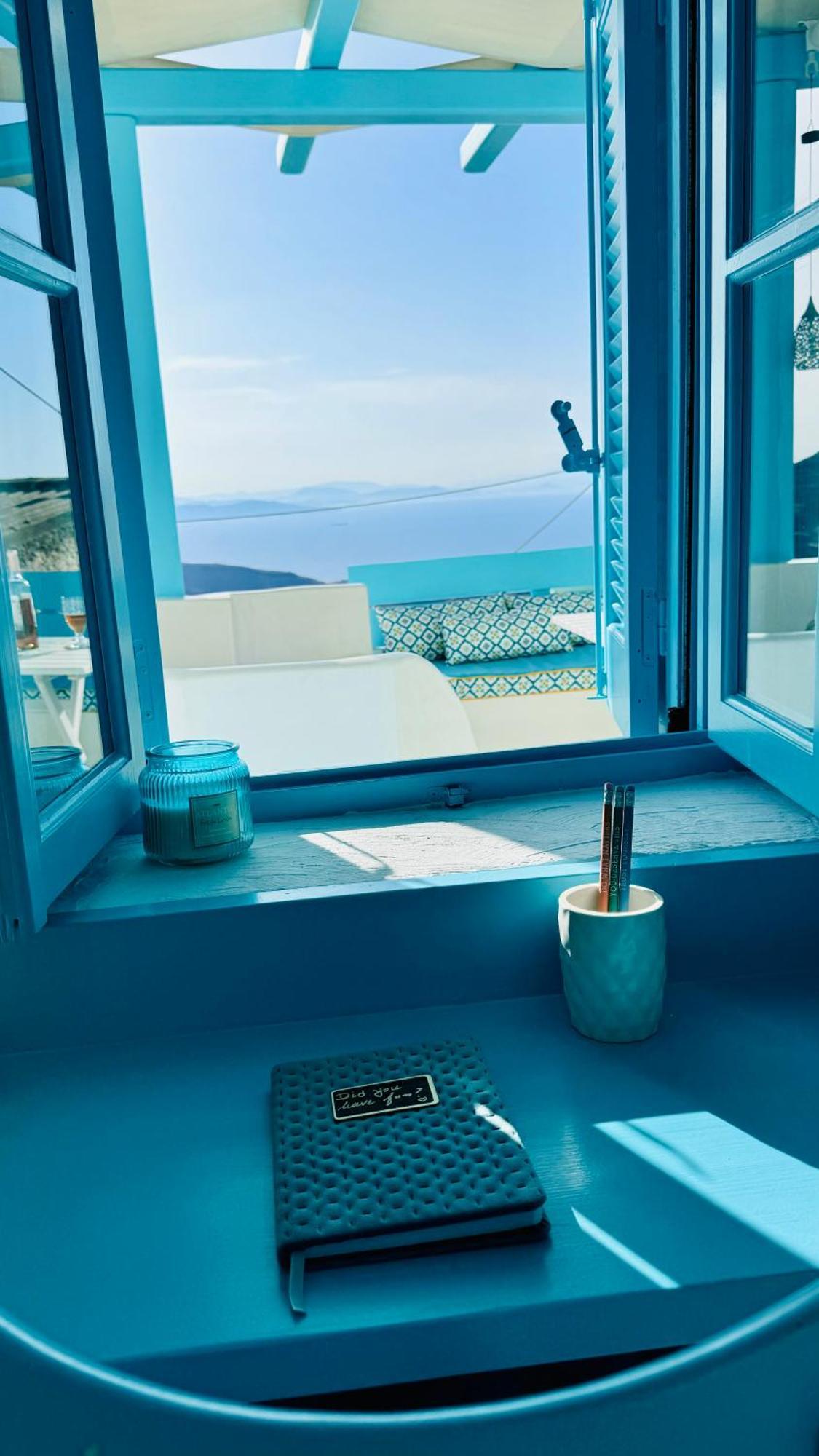 Summer Breeze With Sea Views In Loulis Kea! *