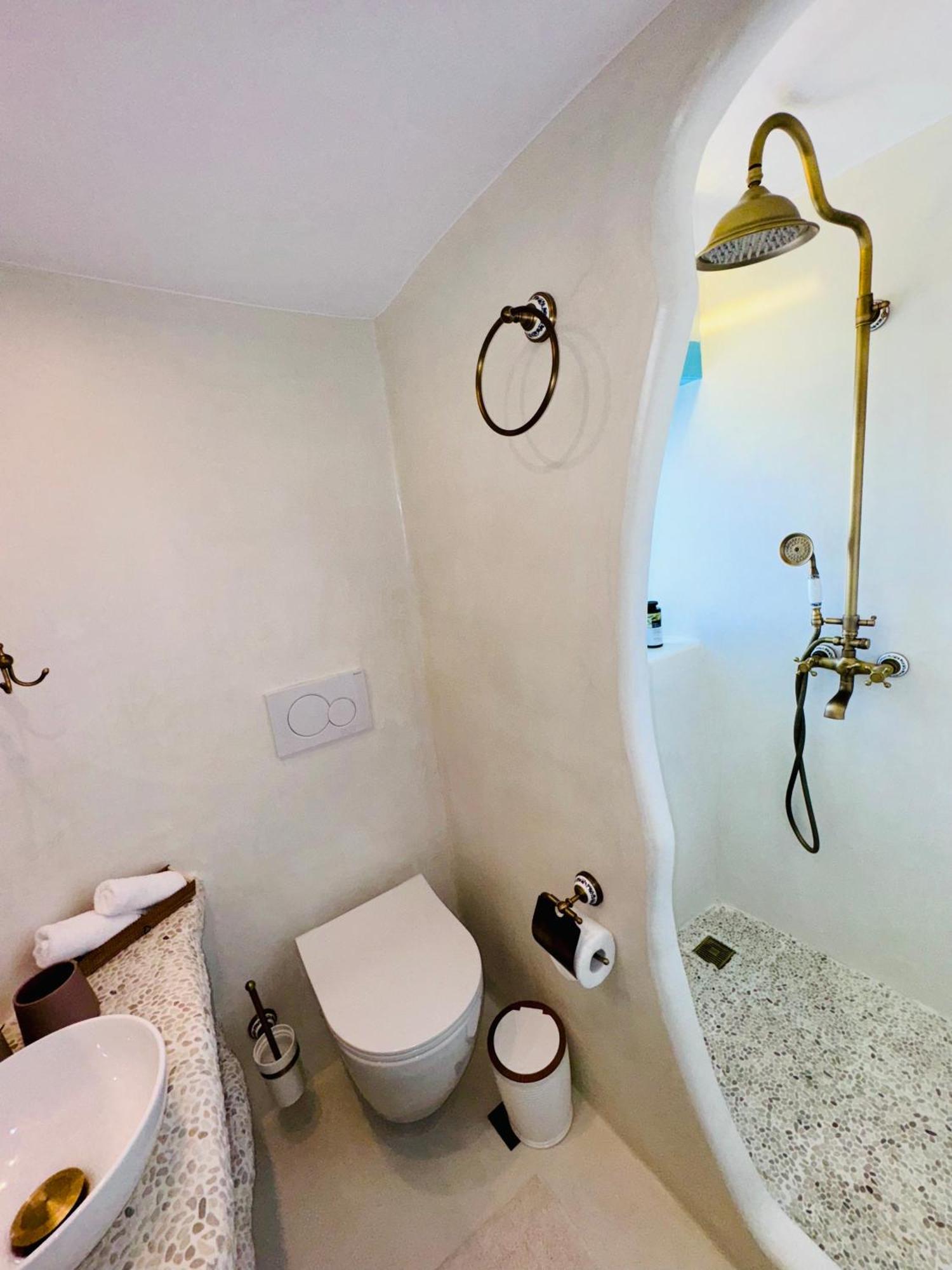 Holiday home Summer Breeze With Sea Views In Loulis Kea!
