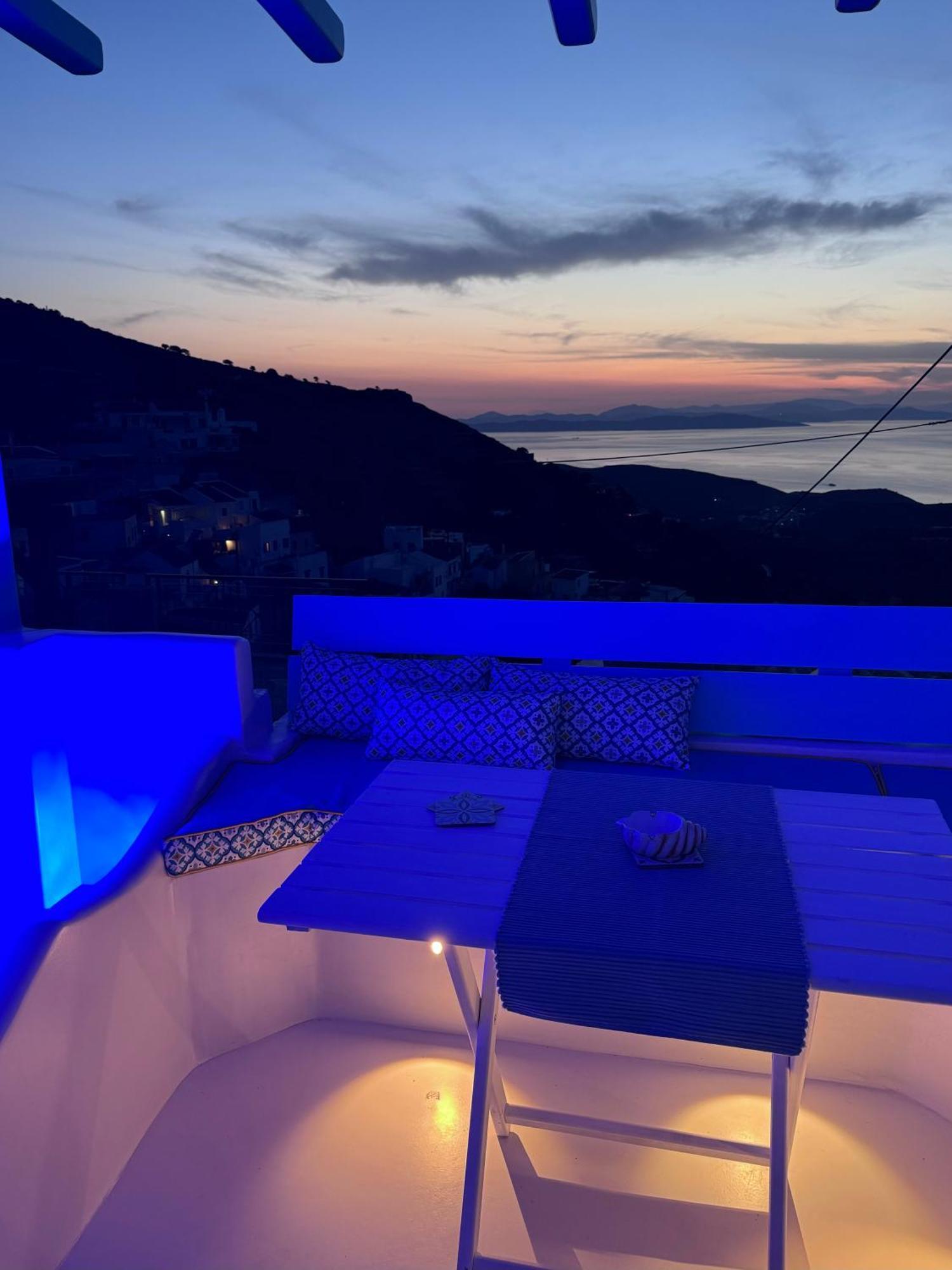 Summer Breeze With Sea Views In Loulis Kea! Holiday home