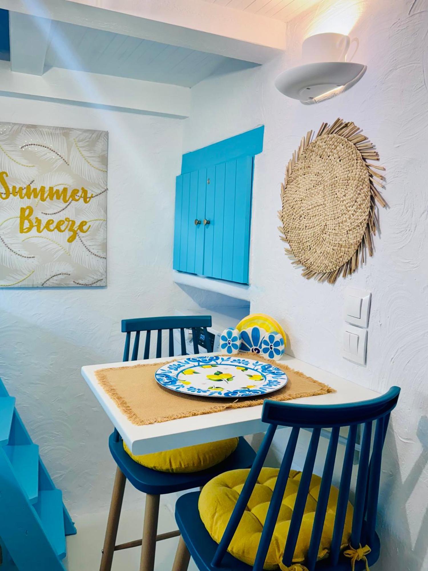 Summer Breeze With Sea Views In Loulis Kea! *