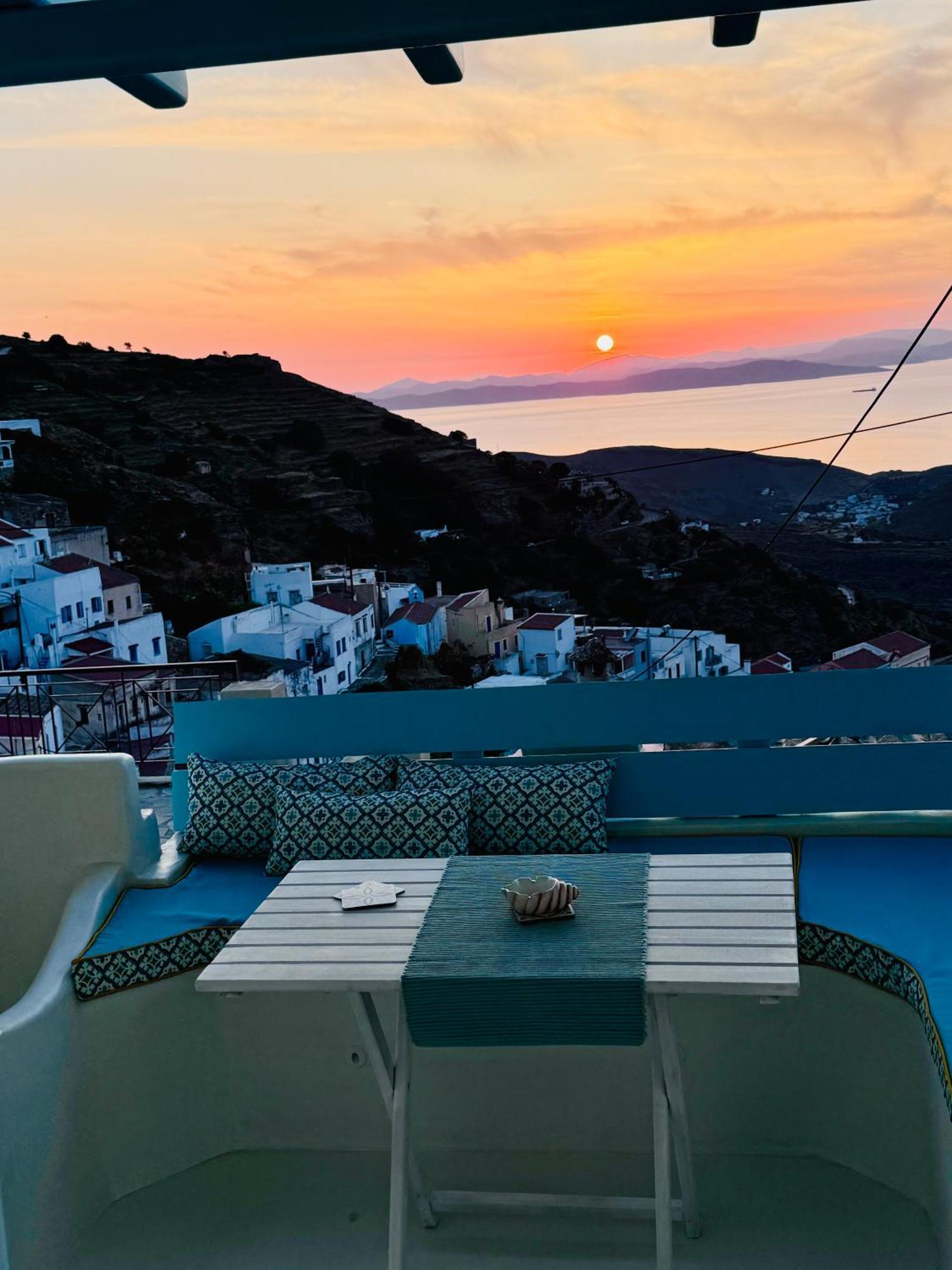 Holiday home Summer Breeze With Sea Views In Loulis Kea!
