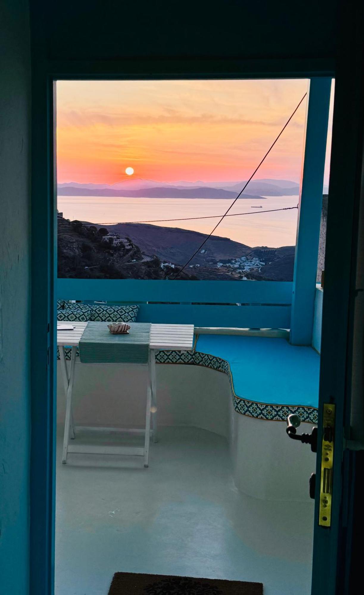 Summer Breeze With Sea Views In Loulis Kea! Ioulis